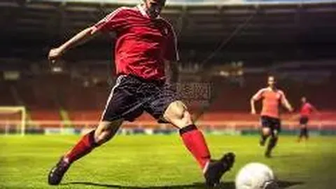 曼城力克彼得堡联晋级足总杯第5轮，格拉利什与马赫雷斯双响建功